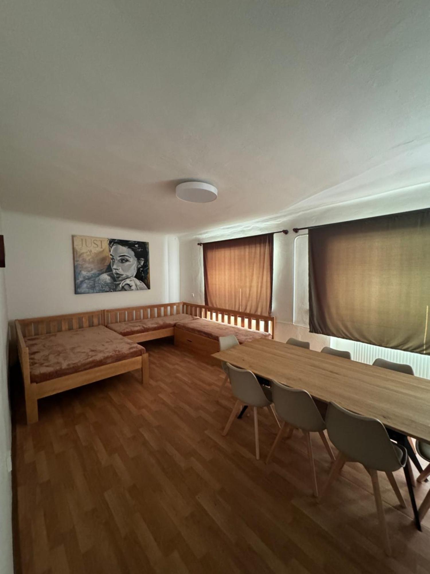 Mikulovska Chalupa Se Sklepem Exteriér fotografie